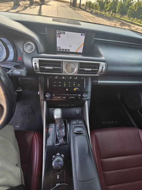 2014 Lexus IS 3rd Gen - Image 6 of 9