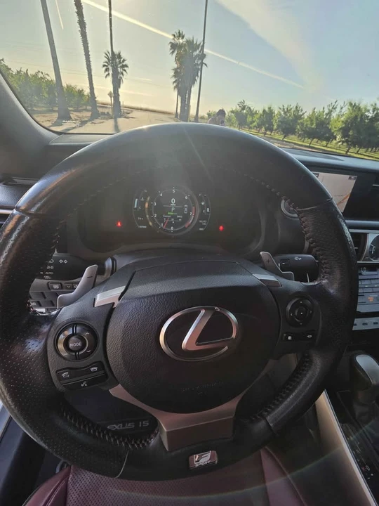 2014 Lexus IS 3rd Gen - Image 5 of 9