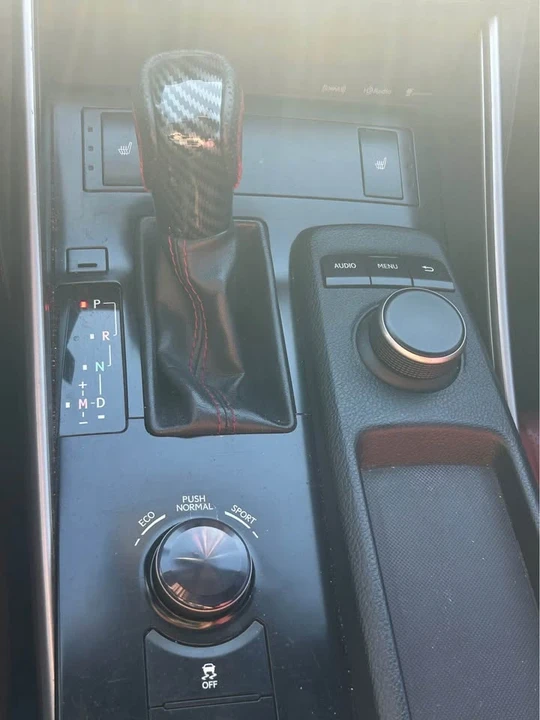 2014 Lexus IS 3rd Gen - Image 9 of 14