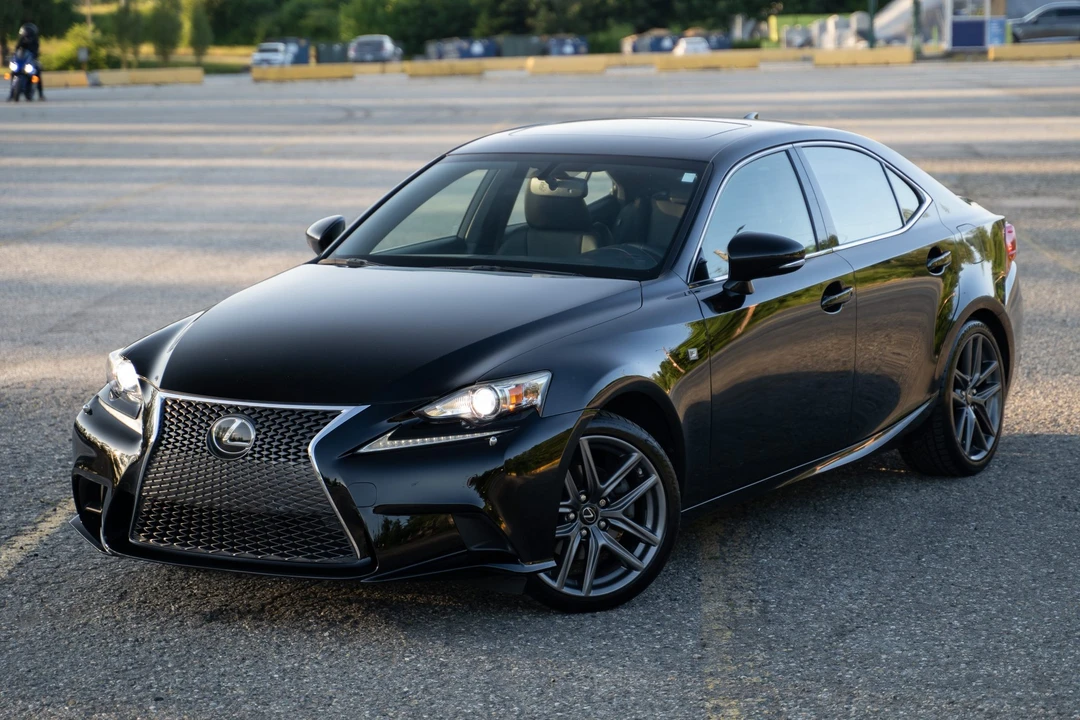 2014 Lexus IS 3rd Gen - Image 7 of 31