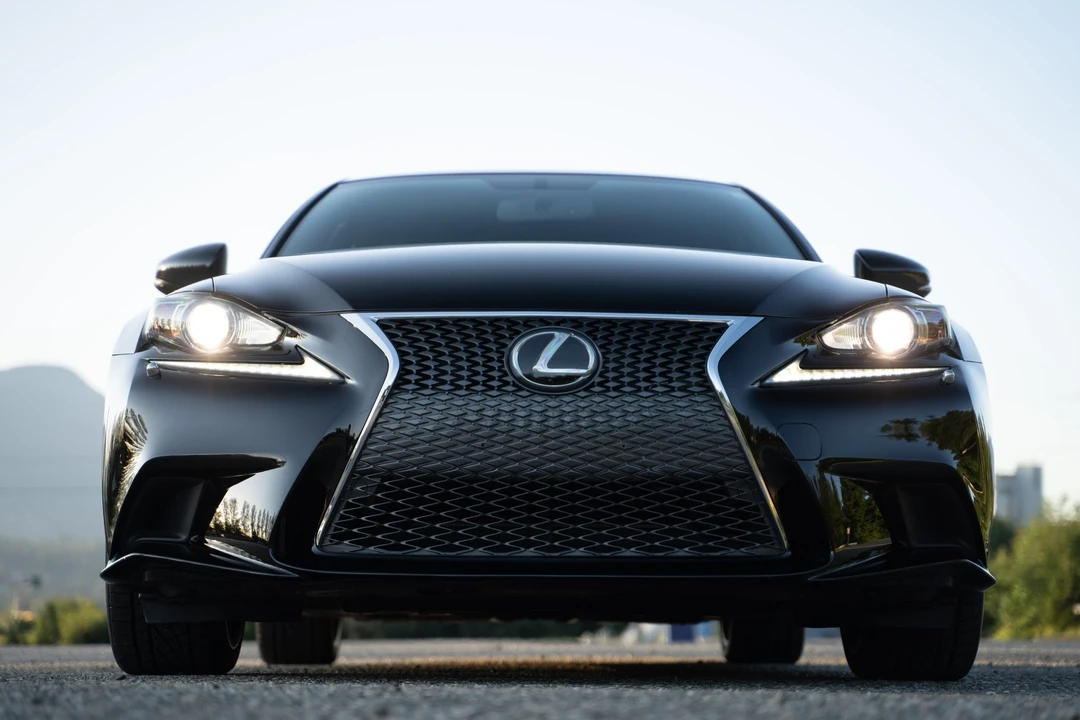 2014 Lexus IS 3rd Gen - Image 12 of 31