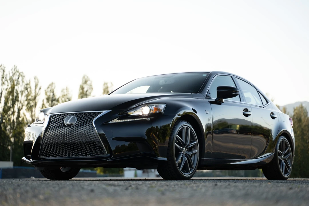 2014 Lexus IS 3rd Gen - Image 4 of 31