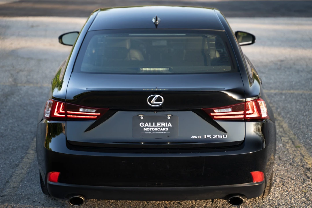 2014 Lexus IS 3rd Gen - Image 24 of 31