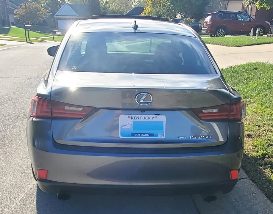 2014 Lexus IS 3rd Gen - Image 5 of 12