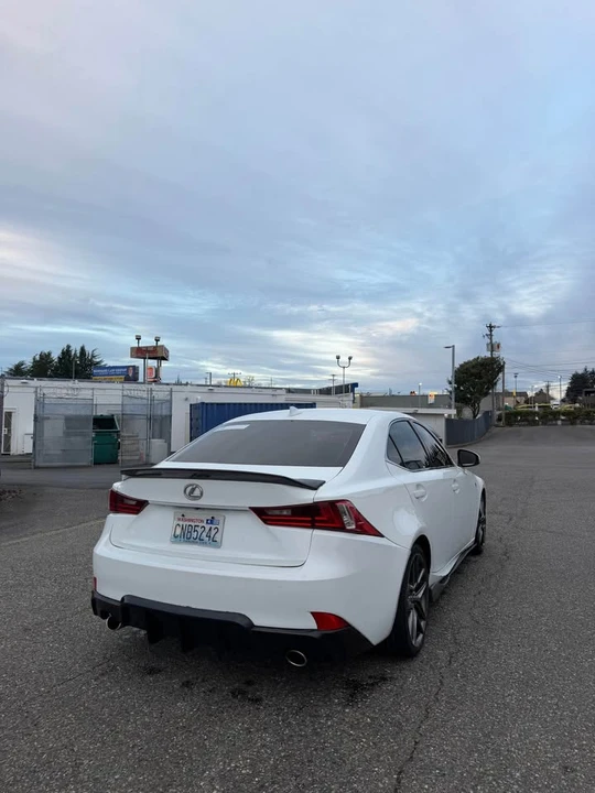 2014 Lexus IS 3rd Gen - Image 4 of 19