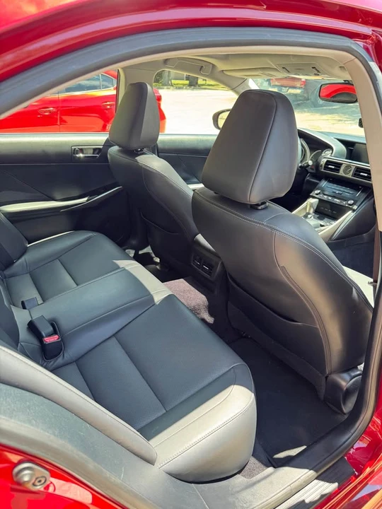 2014 Lexus IS 3rd Gen - Image 6 of 15