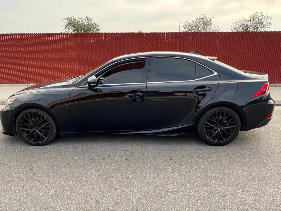 2014 Lexus IS 3rd Gen - Image 7 of 11