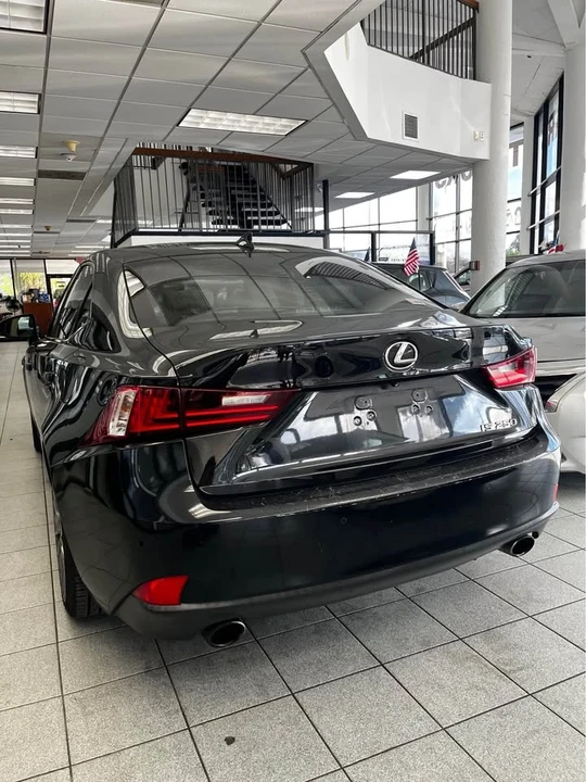 2014 Lexus IS 3rd Gen - Image 4 of 4