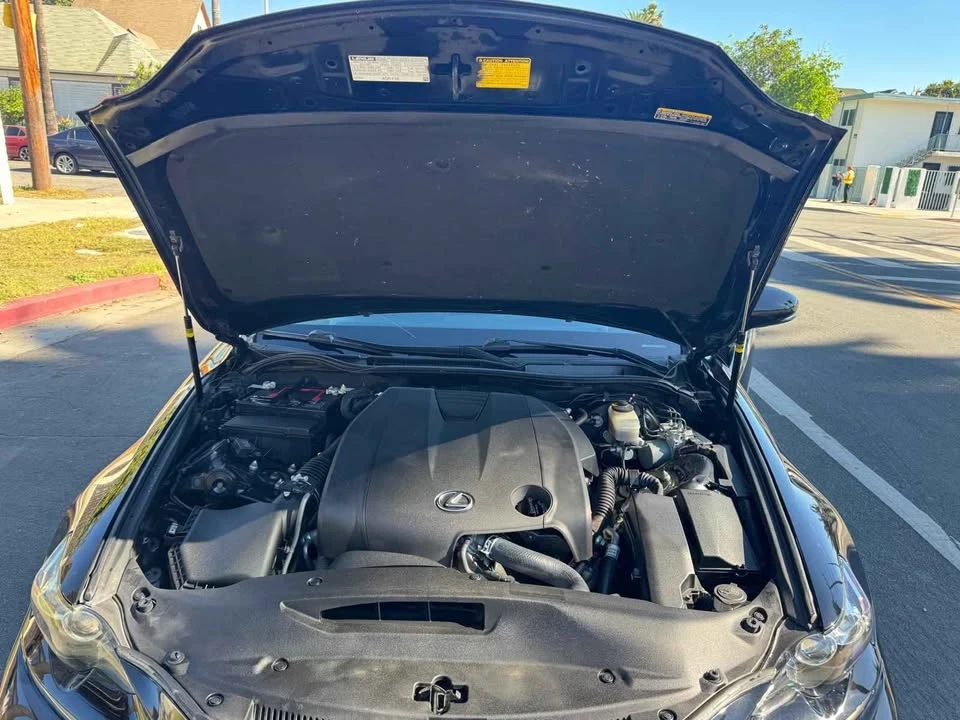 2014 Lexus IS 3rd Gen - Image 10 of 12