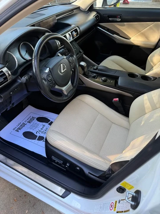 2014 Lexus IS 3rd Gen - Image 6 of 8