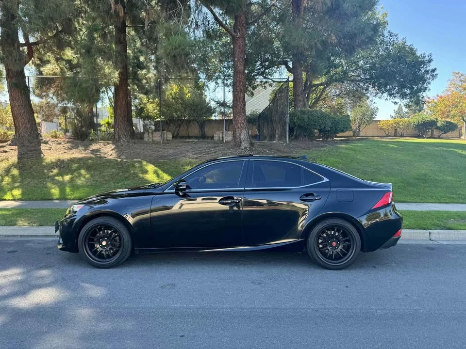 2014 Lexus IS 3rd Gen - Image 3 of 10