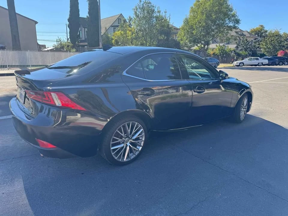 2014 Lexus IS 3rd Gen - Image 4 of 12