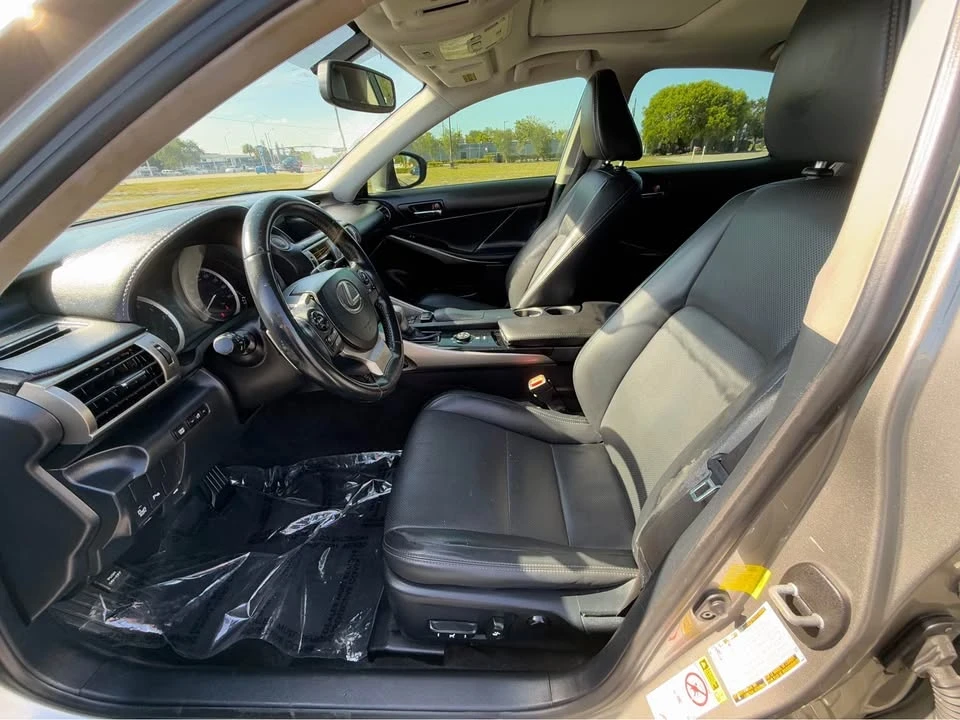 2014 Lexus IS 3rd Gen - Image 6 of 10