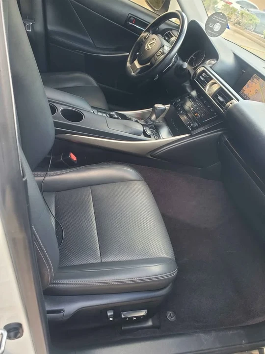 2014 Lexus IS 3rd Gen - Image 11 of 14