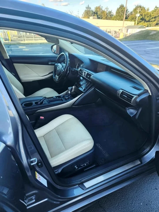 2014 Lexus IS 3rd Gen - Image 10 of 17