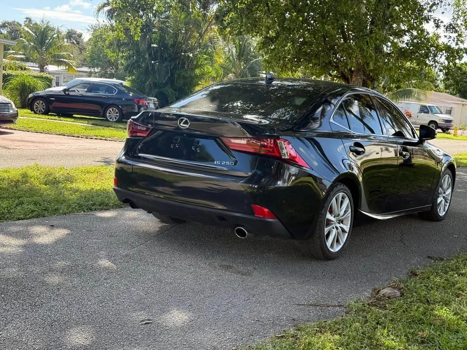 2014 Lexus IS 3rd Gen - Image 4 of 14