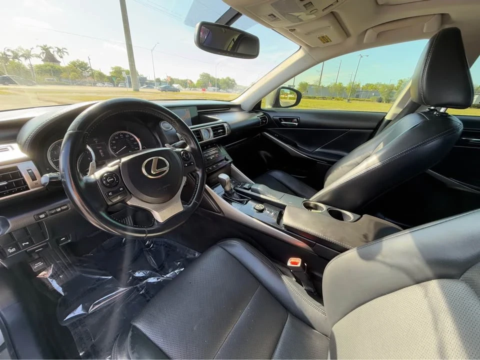 2014 Lexus IS 3rd Gen - Image 7 of 10