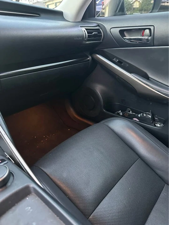 2014 Lexus IS 3rd Gen - Image 8 of 9
