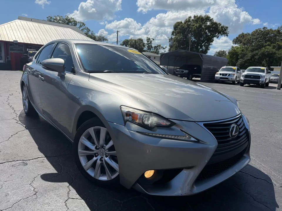 2014 Lexus IS 3rd Gen - Image 13 of 14