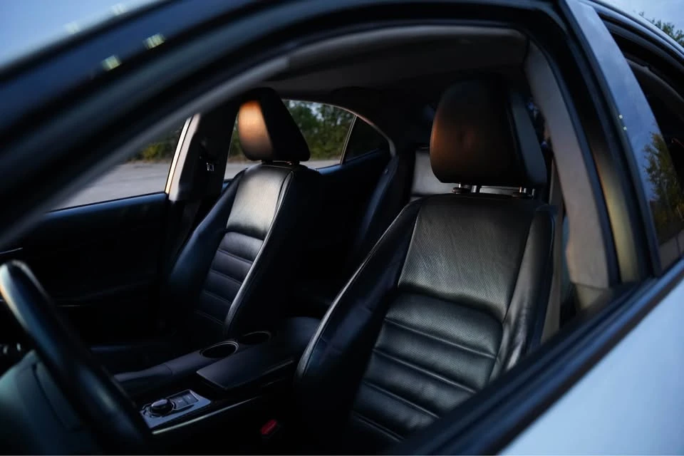 2014 Lexus IS 3rd Gen - Image 15 of 20