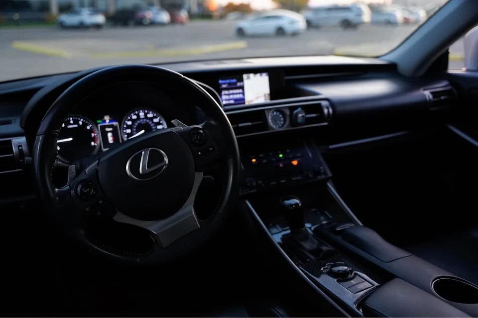 2014 Lexus IS 3rd Gen - Image 13 of 20