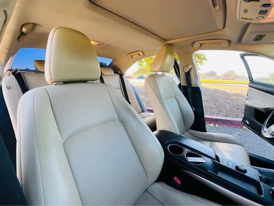 2014 Lexus IS 3rd Gen - Image 8 of 15