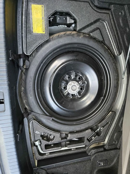 2014 Lexus IS 3rd Gen - Image 12 of 19