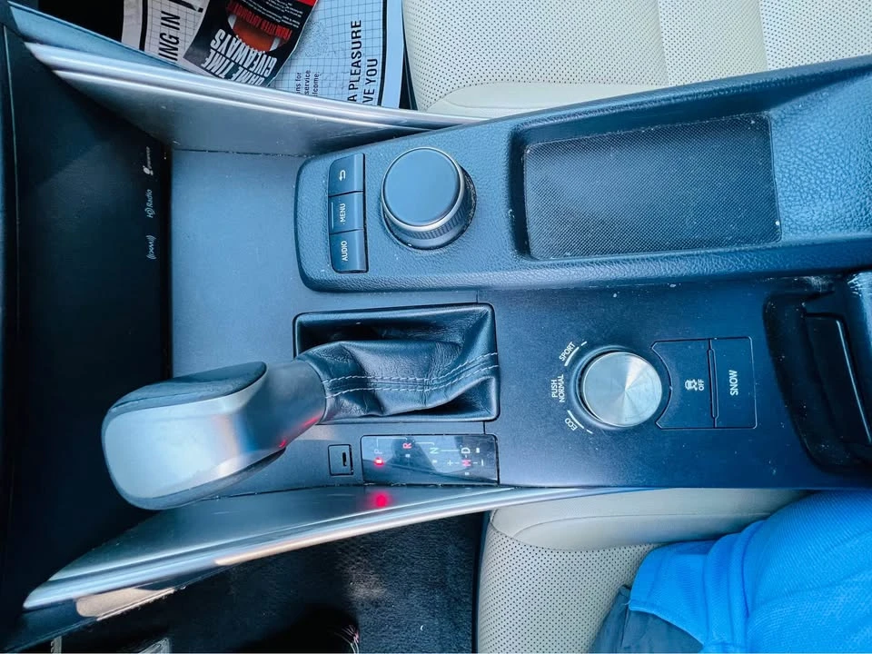 2014 Lexus IS 3rd Gen - Image 14 of 15