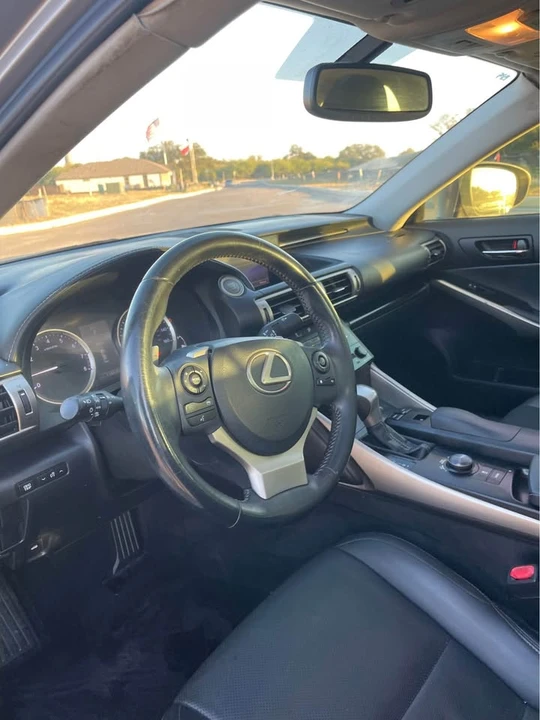 2014 Lexus IS 3rd Gen - Image 15 of 16