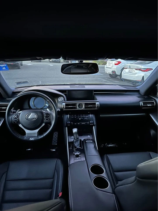 2014 Lexus IS 3rd Gen - Image 9 of 13