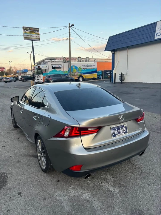 2014 Lexus IS 3rd Gen - Image 4 of 11