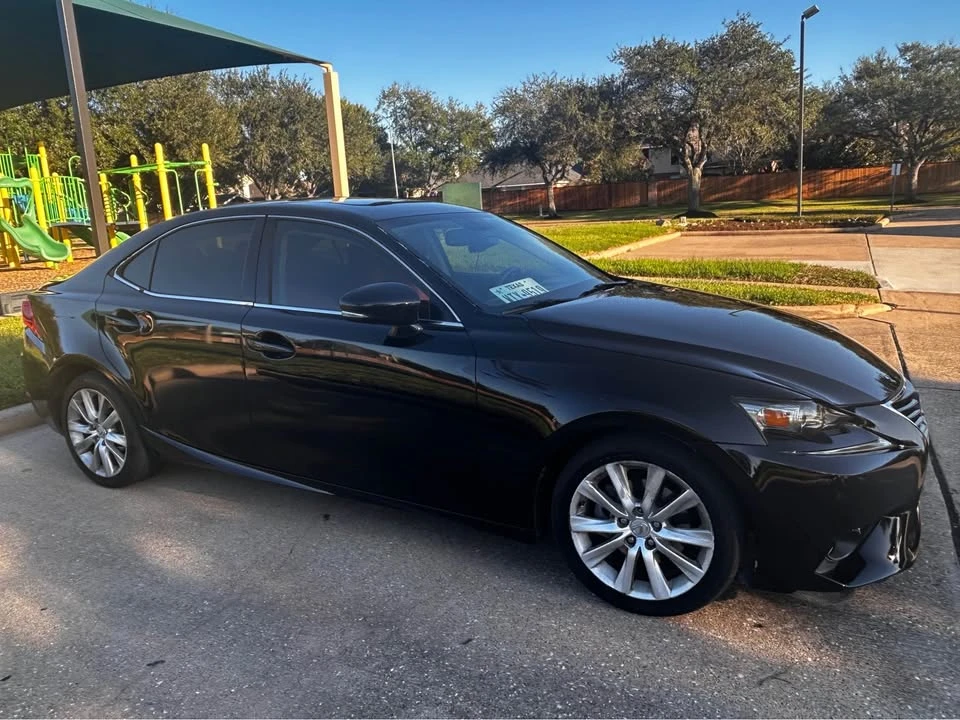 2014 Lexus IS 3rd Gen - Image 4 of 17