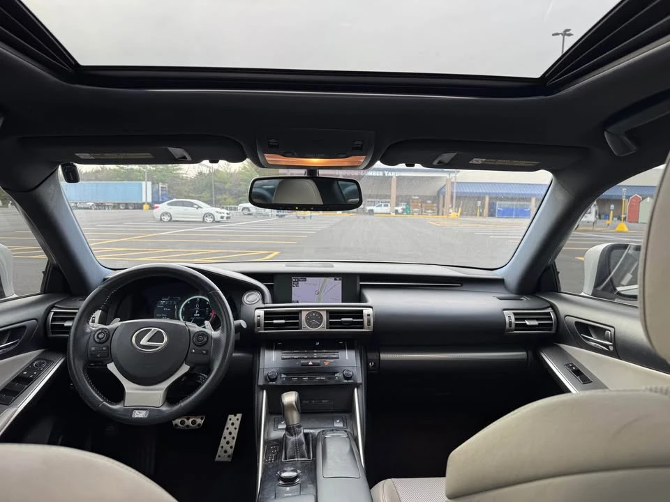 2014 Lexus IS 3rd Gen - Image 8 of 16