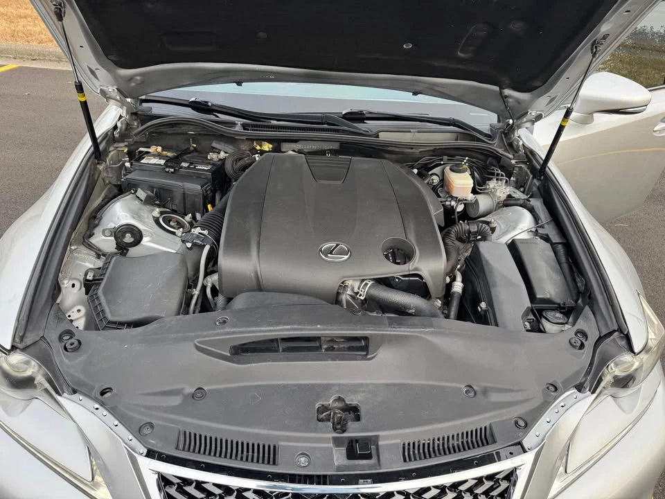 2014 Lexus IS 3rd Gen - Image 12 of 16