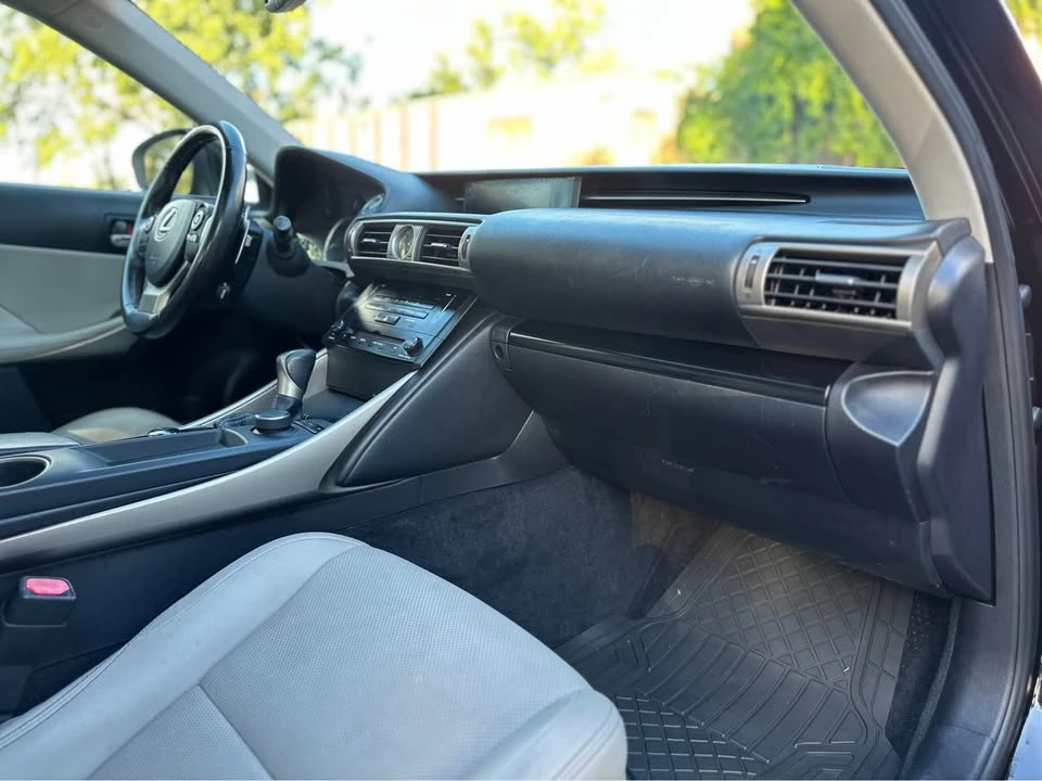 2014 Lexus IS 3rd Gen - Image 15 of 17