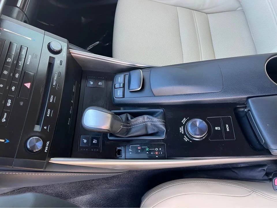 2014 Lexus IS 3rd Gen - Image 7 of 7