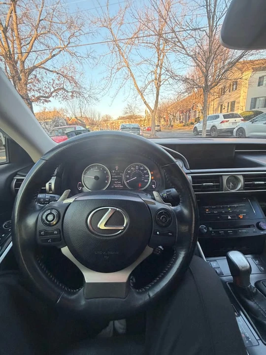 2014 Lexus IS 3rd Gen - Image 6 of 11