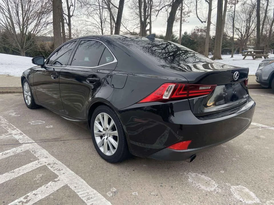 2014 Lexus IS 3rd Gen - Image 4 of 18