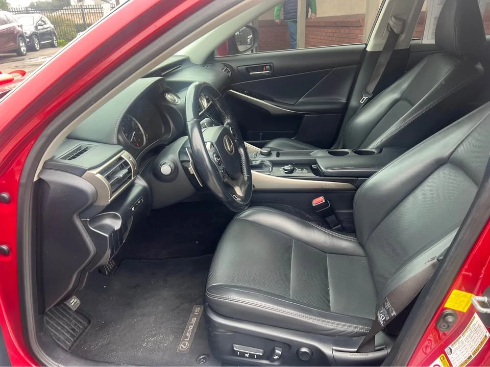2014 Lexus IS 3rd Gen - Image 15 of 18