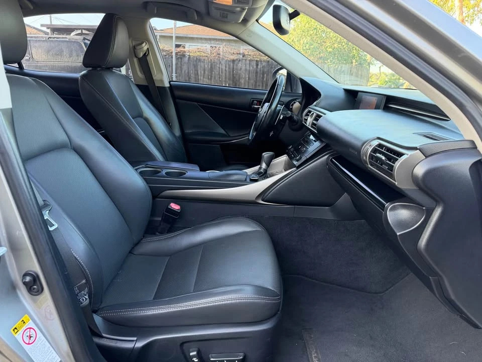 2014 Lexus IS 3rd Gen - Image 7 of 11