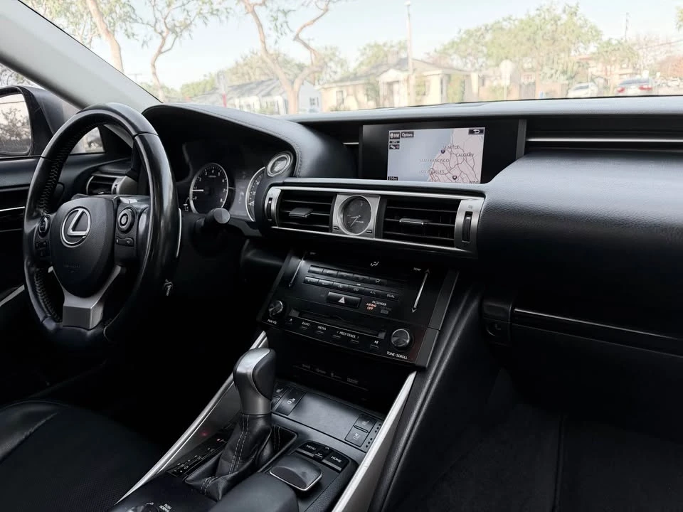 2014 Lexus IS 3rd Gen - Image 8 of 11