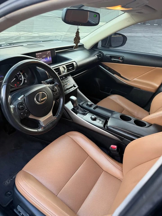 2014 Lexus IS 3rd Gen - Image 9 of 15