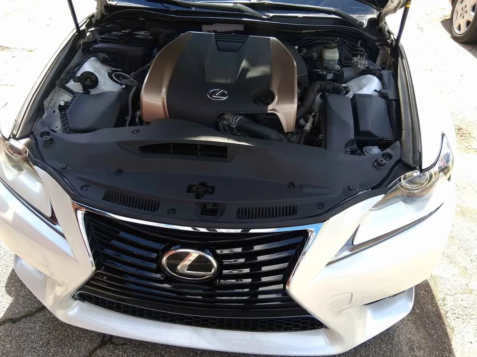 2014 Lexus IS 3rd Gen - Image 8 of 9
