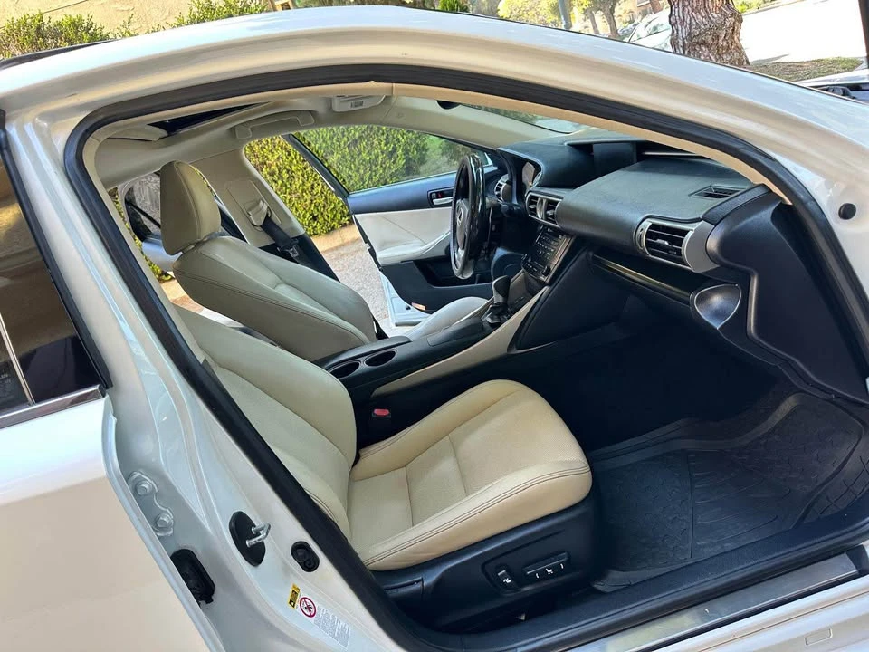 2014 Lexus IS 3rd Gen - Image 19 of 19