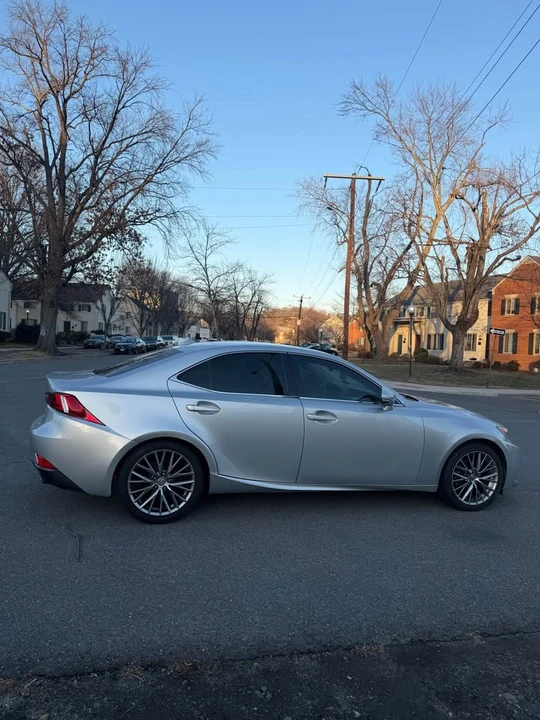 2014 Lexus IS 3rd Gen - Image 5 of 12