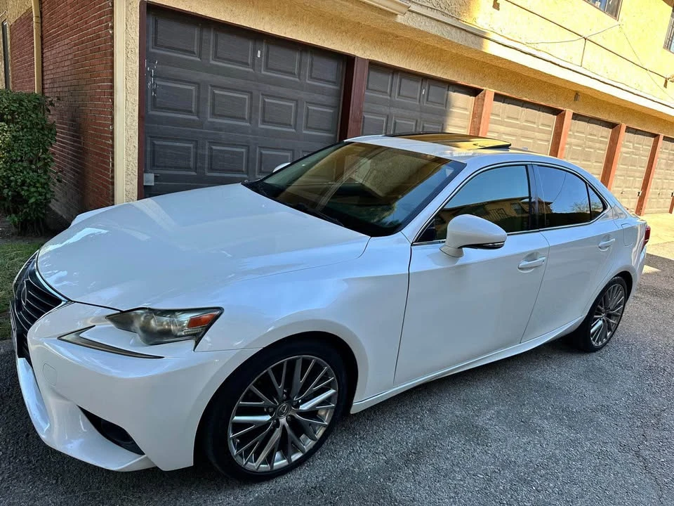 2014 Lexus IS 3rd Gen - Image 9 of 19