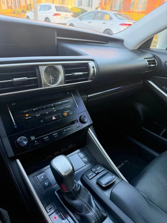 2014 Lexus IS 3rd Gen - Image 10 of 12