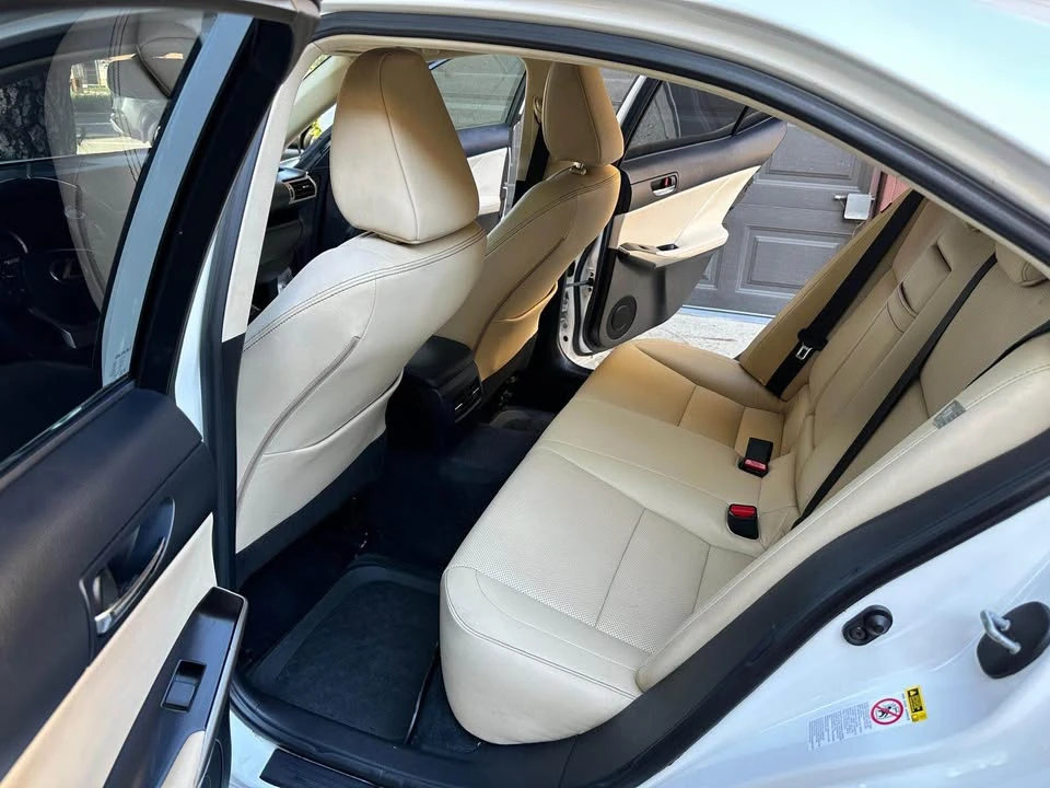 2014 Lexus IS 3rd Gen - Image 14 of 19