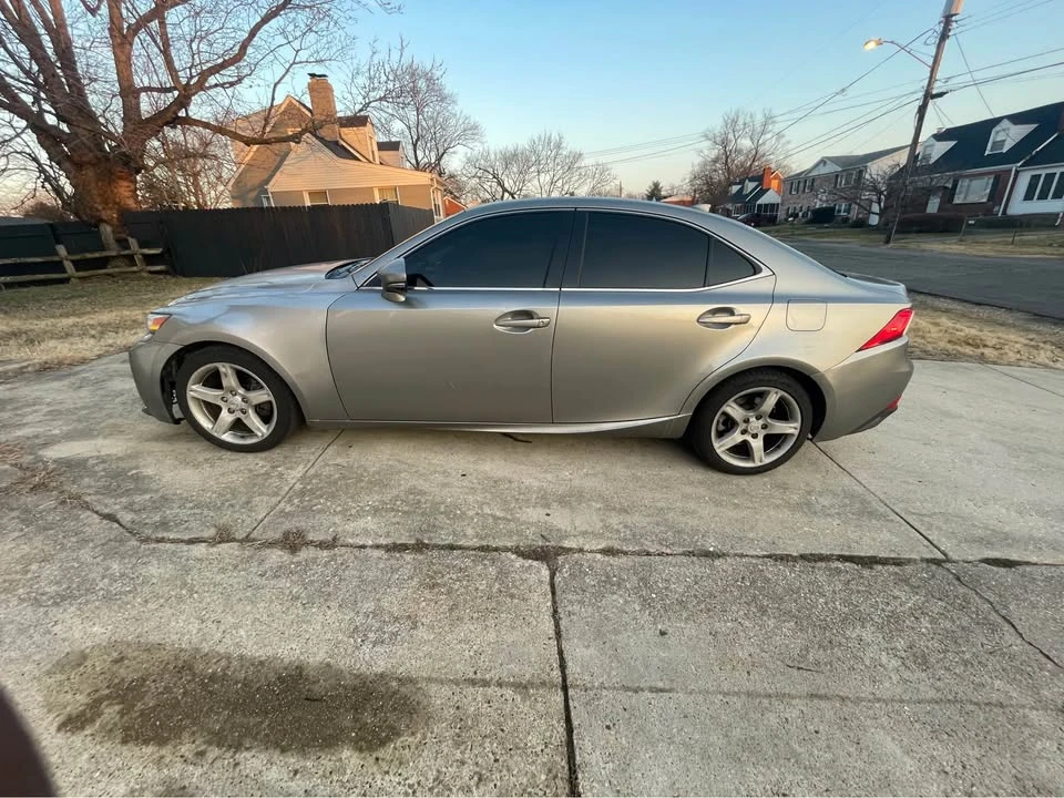 2014 Lexus IS 3rd Gen - Image 17 of 18