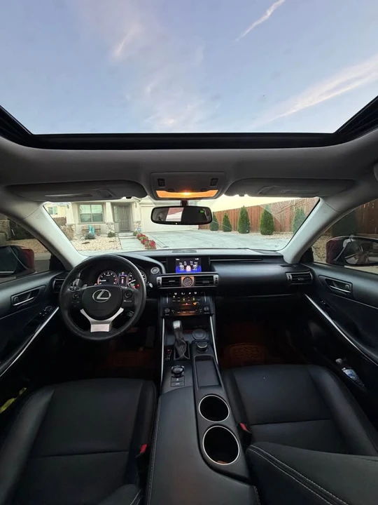 2014 Lexus IS 3rd Gen - Image 13 of 15